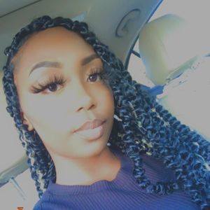 Meet your Posher, Rae